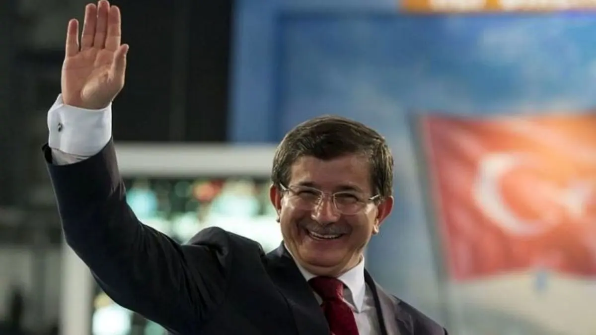 درخواست تاسیس حزب جدید از سوی نخست‌وزیر سابق ترکیه