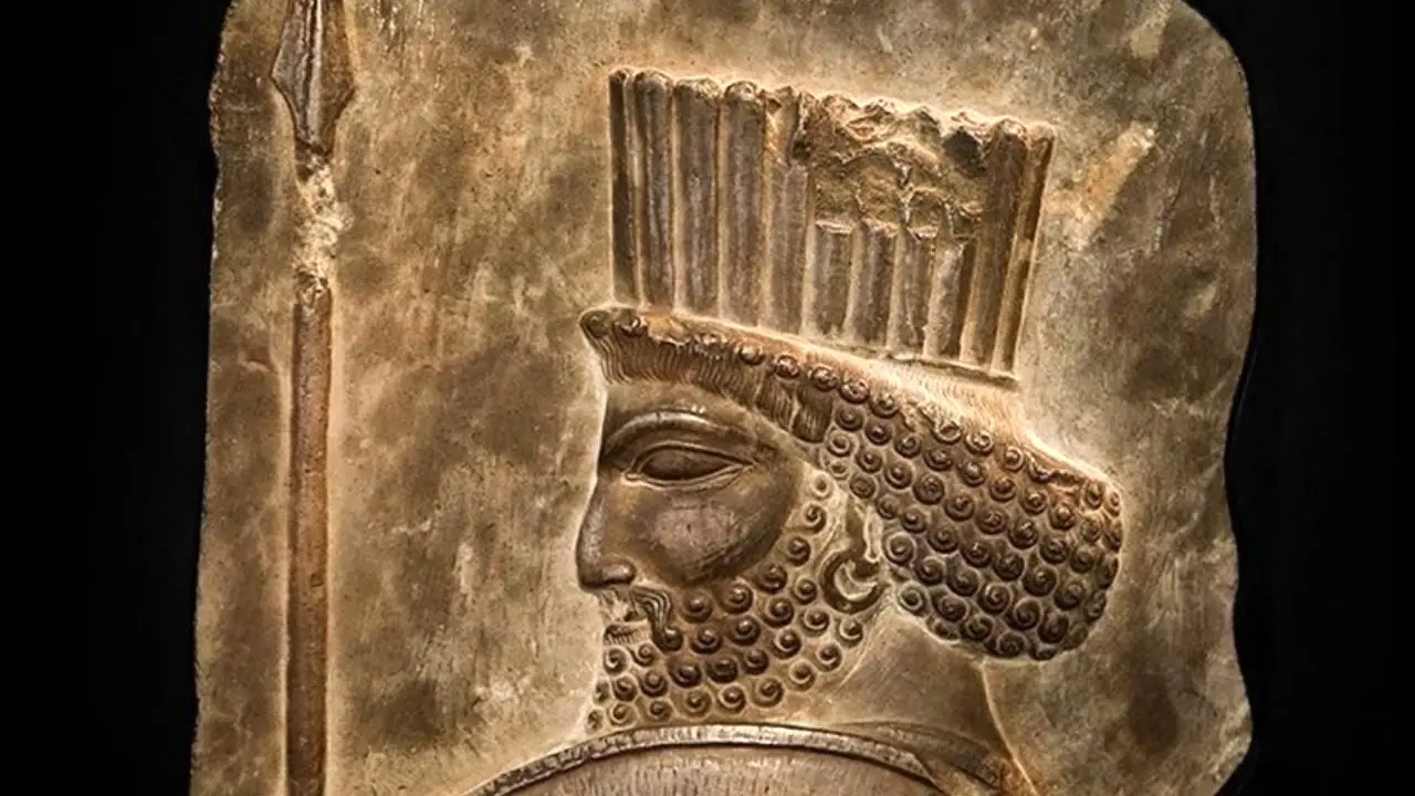 رونمایی و نمایش نقش برجسته سرباز هخامنشی در موزه مشاهیر برج میلاد
