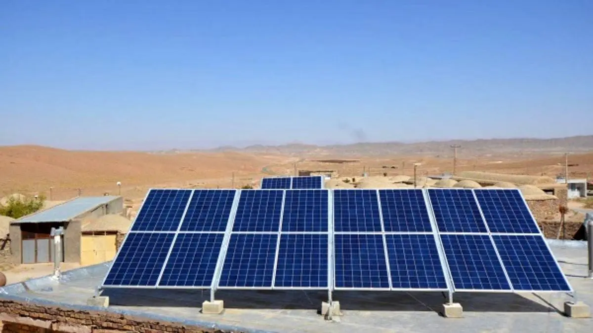 ساخت ربات تمیزکننده صفحات خورشیدی در کشور