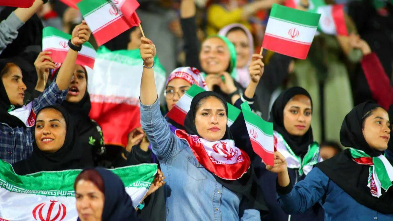 به ایران می روم تا مطمئن شوم زنان بازی‌های لیگ را می‌بینند