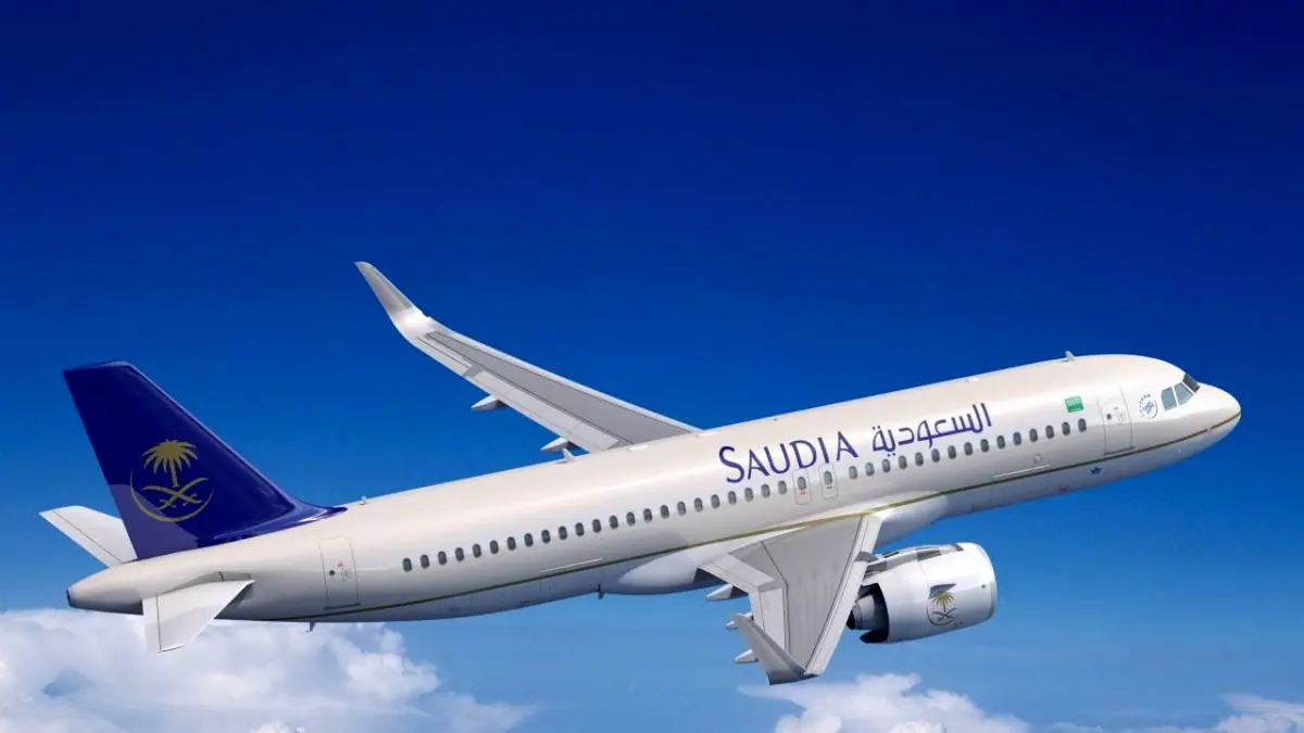 هواپیمای آل سعود در قاهره فرود اضطراری کرد