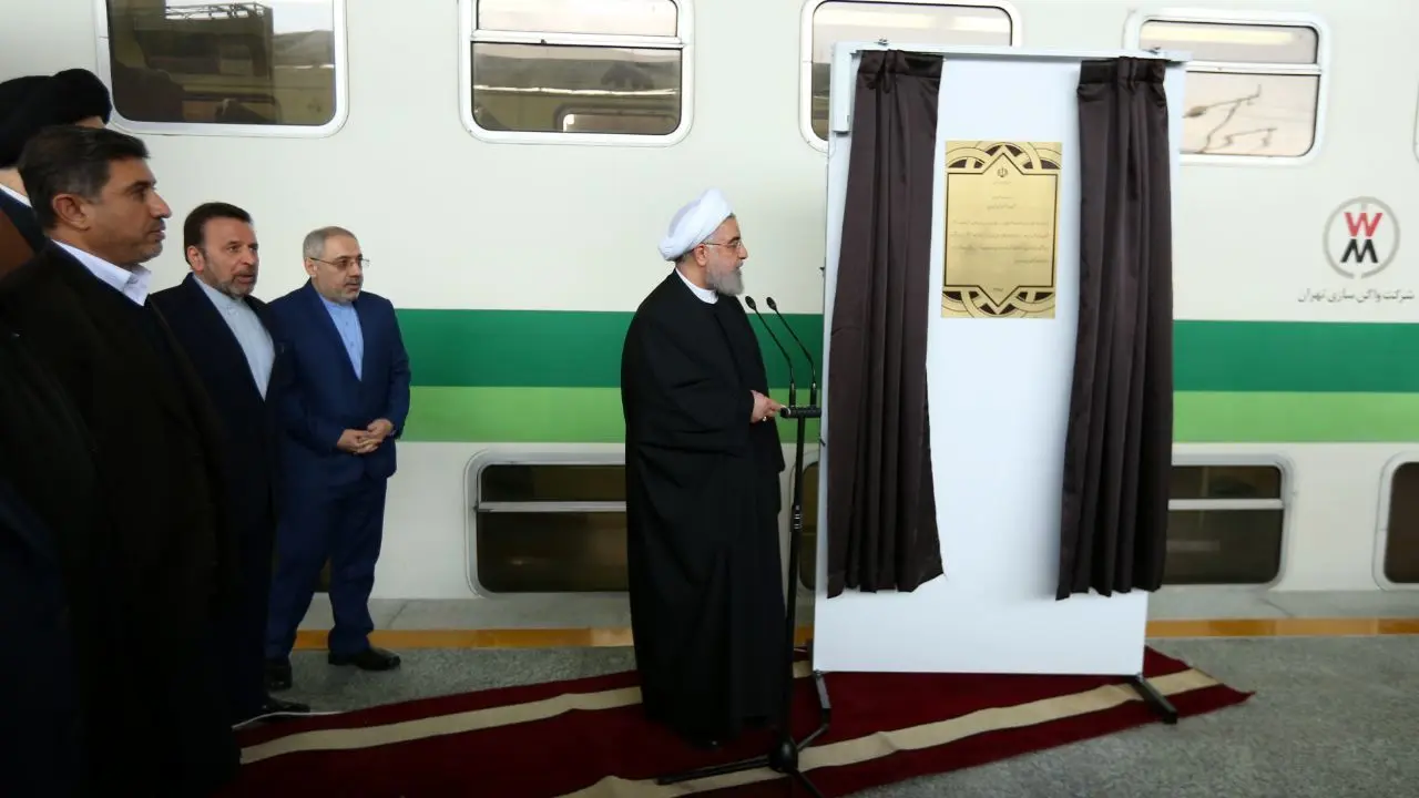 قطار برقی گلشهر به هشتگرد با حضور رئیس‌جمهور افتتاح شد + ویدئو