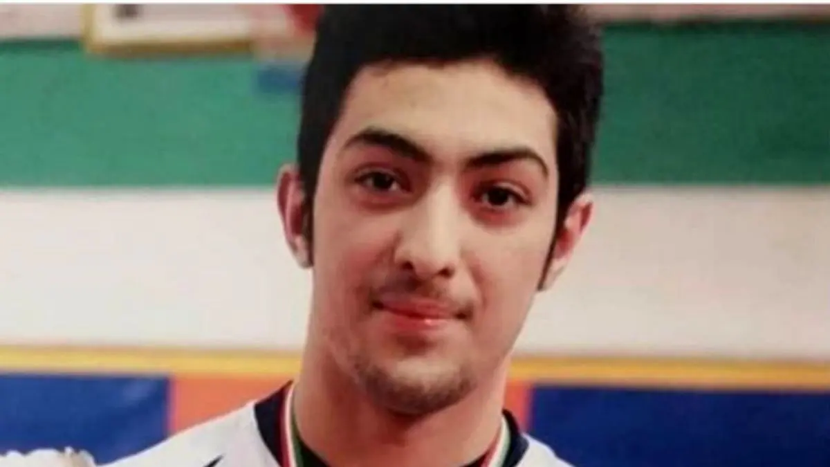 اجرای حکم اعدام آرمان عبدالعالی یک ماه به تعویق افتاد