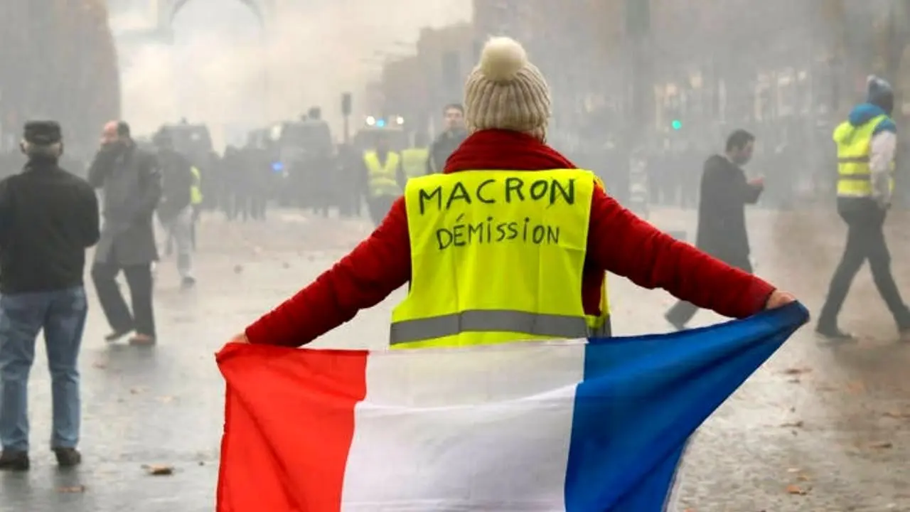 انتشار هشتگ «مکرون استعفا» در پی سخنرانی رئیس‌جمهور فرانسه
