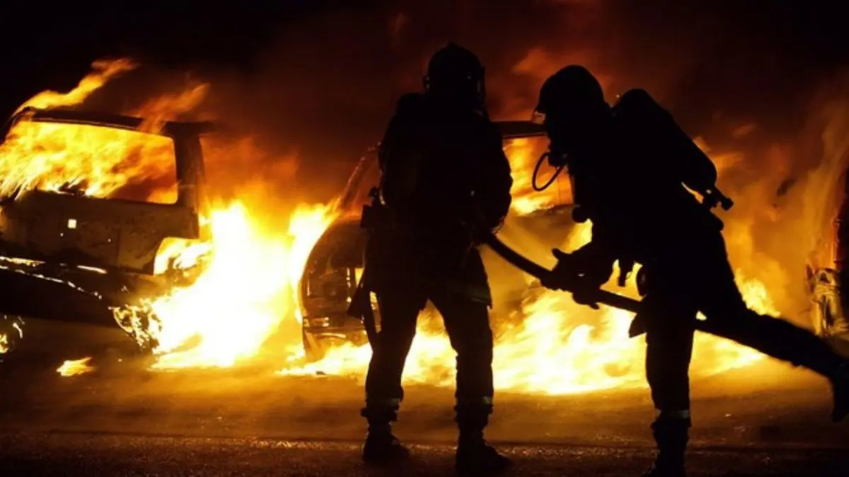 آتش زدن صدها خودرو در اولین روز سال جدید در فرانسه + ویدئو