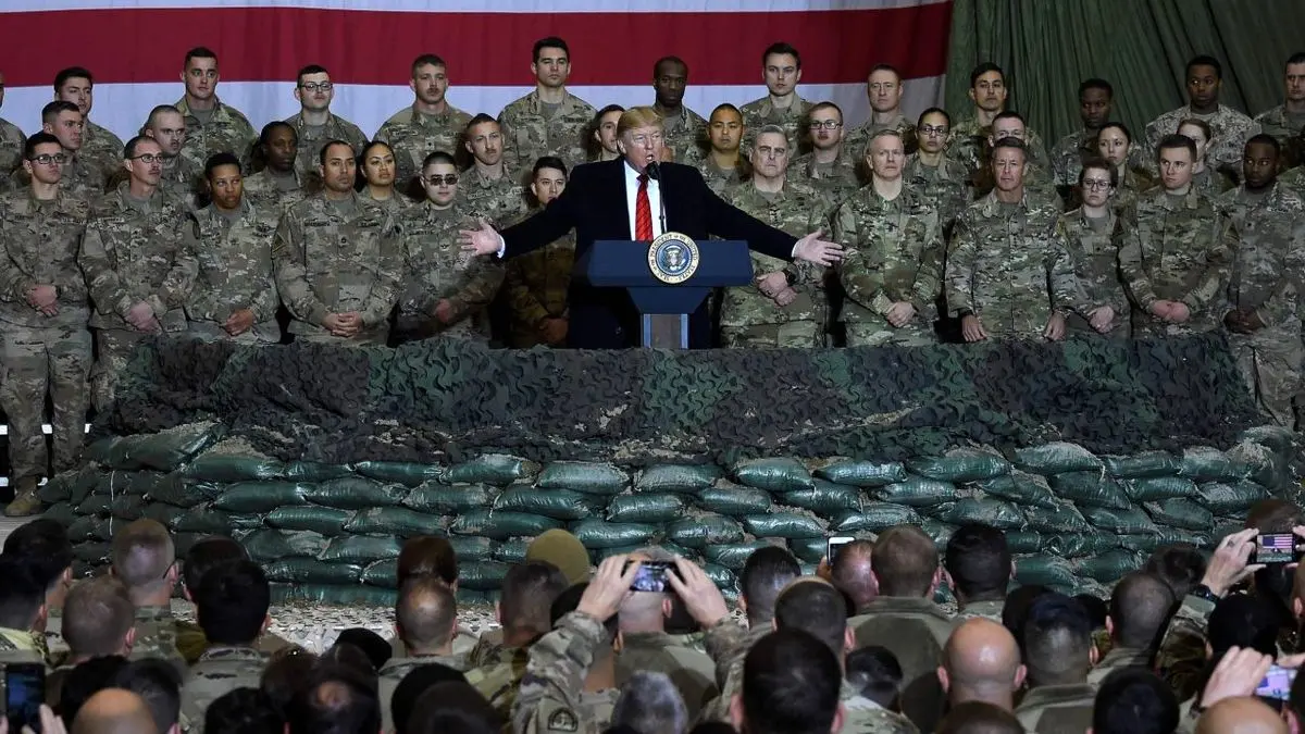 «ترامپ» تجهیزات نظامی آمریکا را به رخ کشید