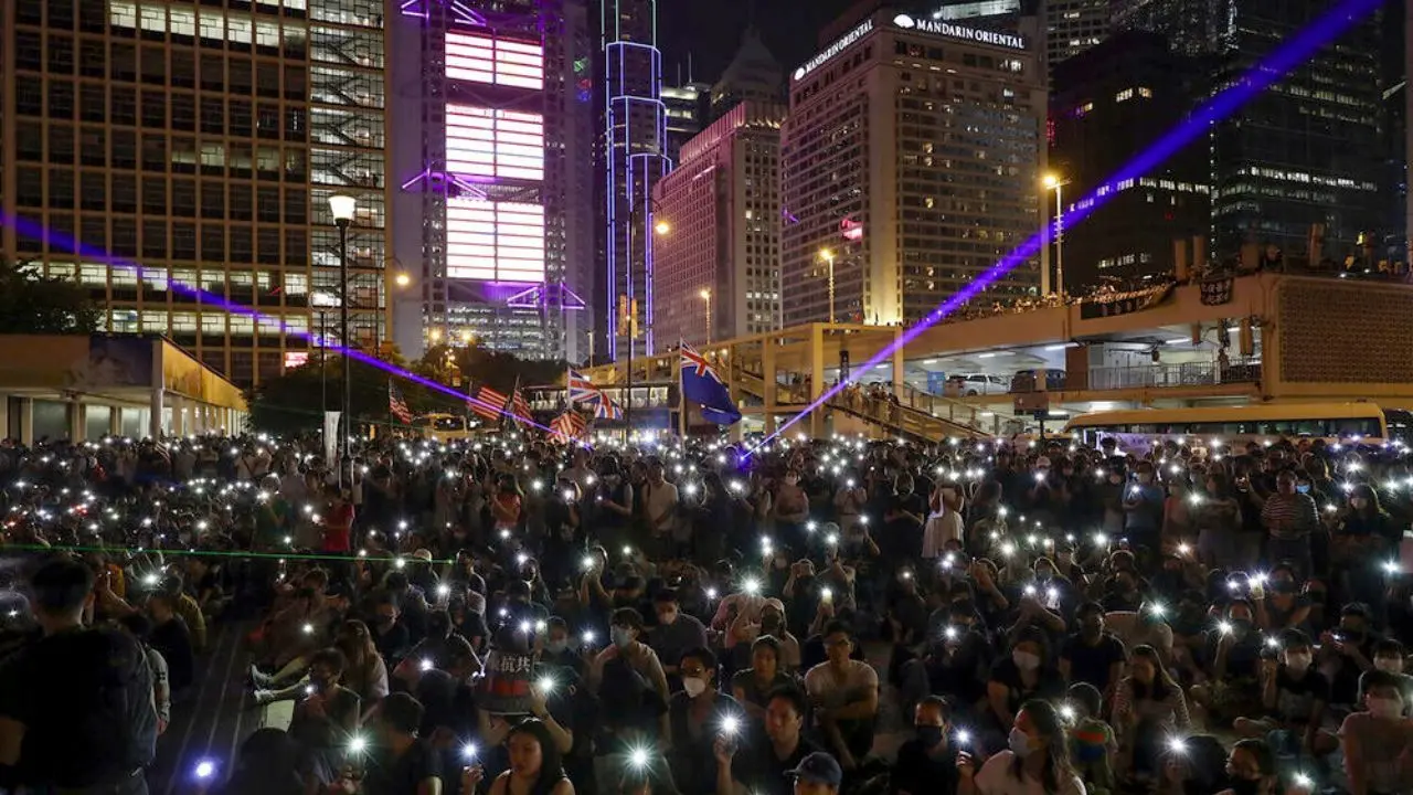 سومین روز از اعتراضات کریسمسی معترضان هنگ‌کنگی