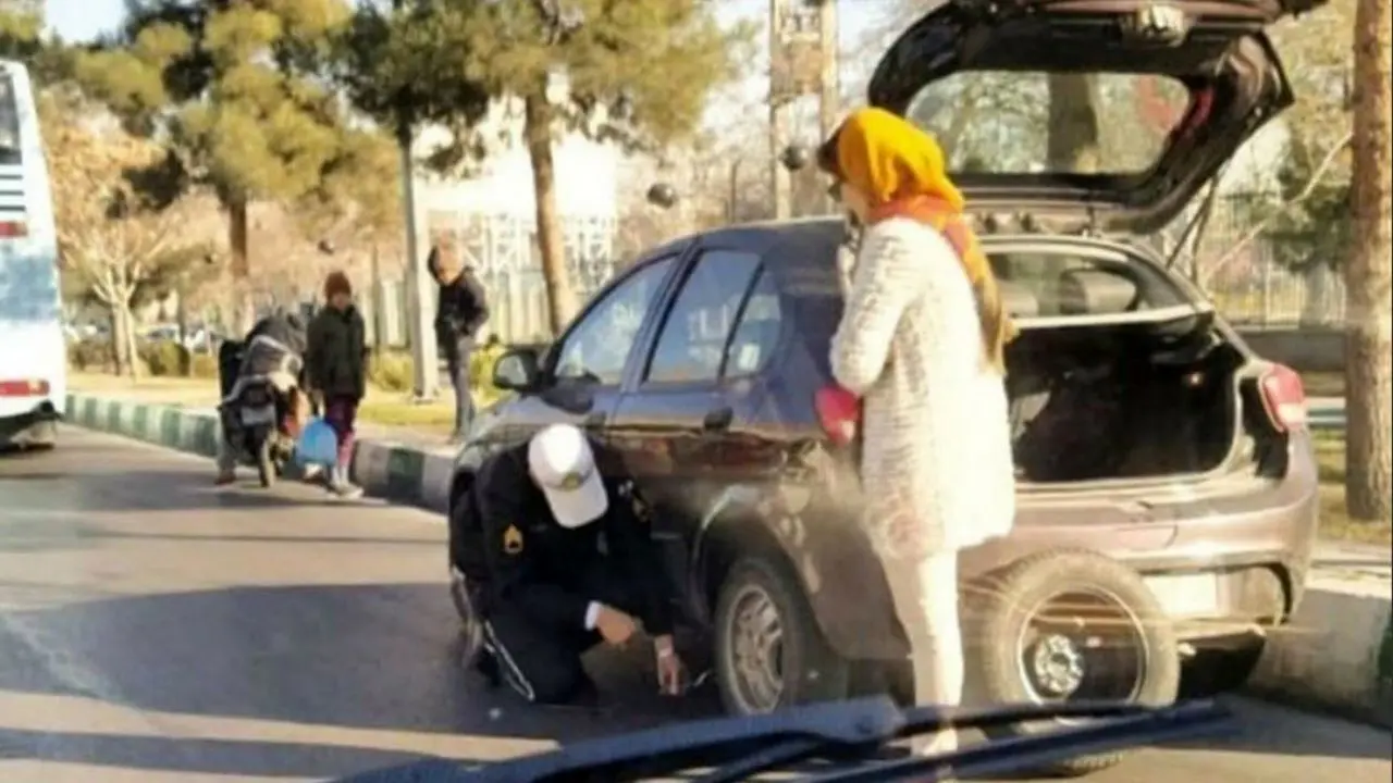 اقدام قابل تحسین سرباز راهنمایی و رانندگی در مشهد