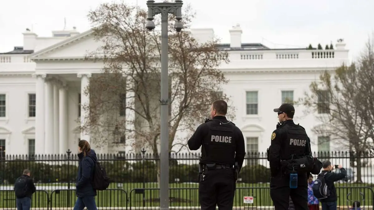 سی‌ان‌ان: تدابیر امنیتی در اطراف کاخ سفید تشدید شده است