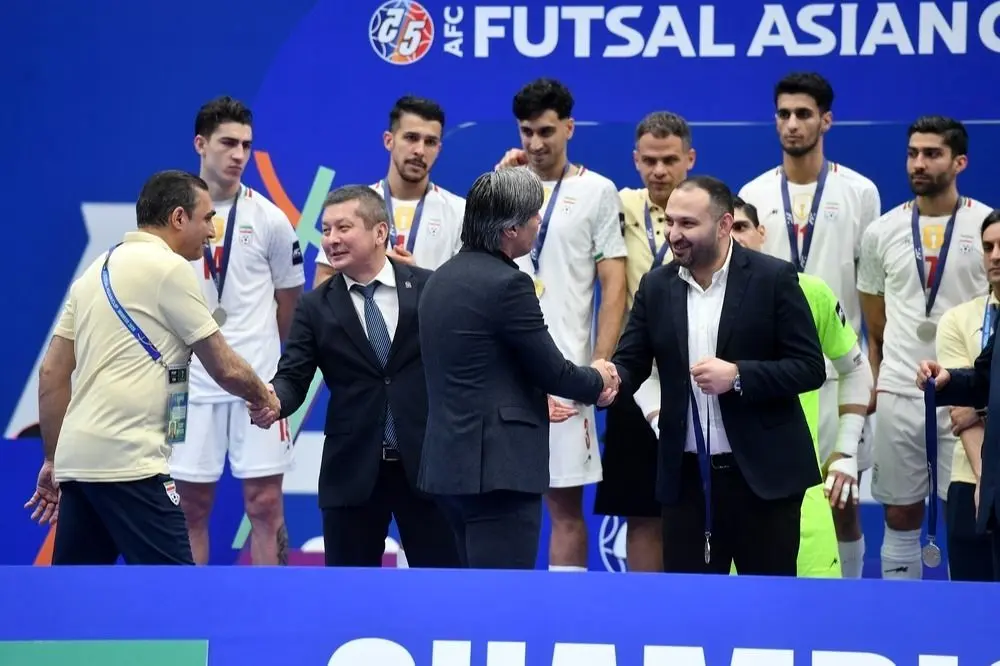 مربی تیم ملی فوتسال: اشک های شمسایی به خاطر فشار فنی بود/ همه چیز عالی بود و بازیکنان خوشحال بودند