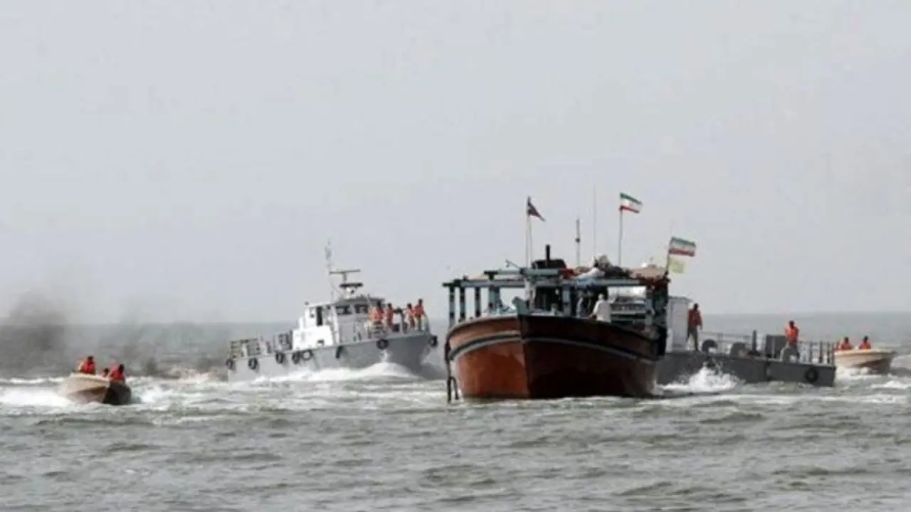 توقیف 3 قایق صیادی غیر مجاز کویتی در بندر ماهشهر