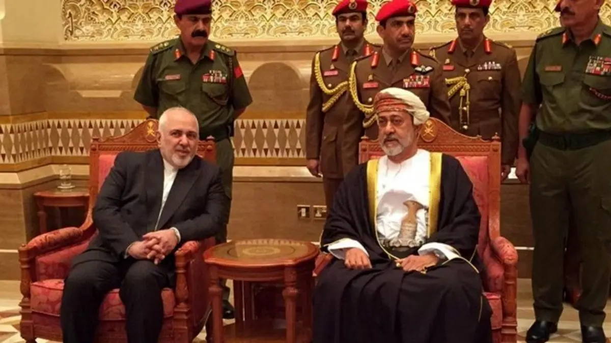 دیدار ظریف با سلطان جدید عمان/ آمادگی ایران برای تعمیق روابط دوستانه 2 کشور