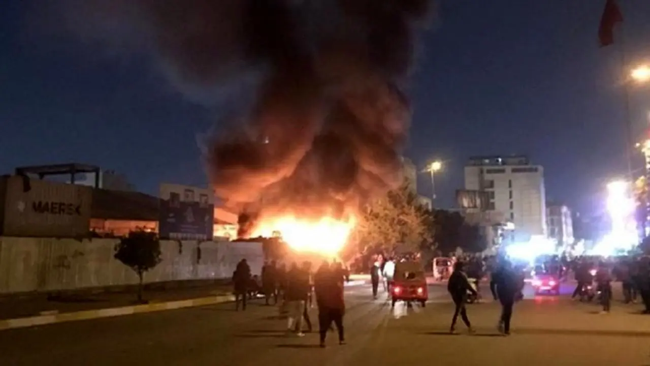 آتش زدن مقر 2 حزب در استان کربلا