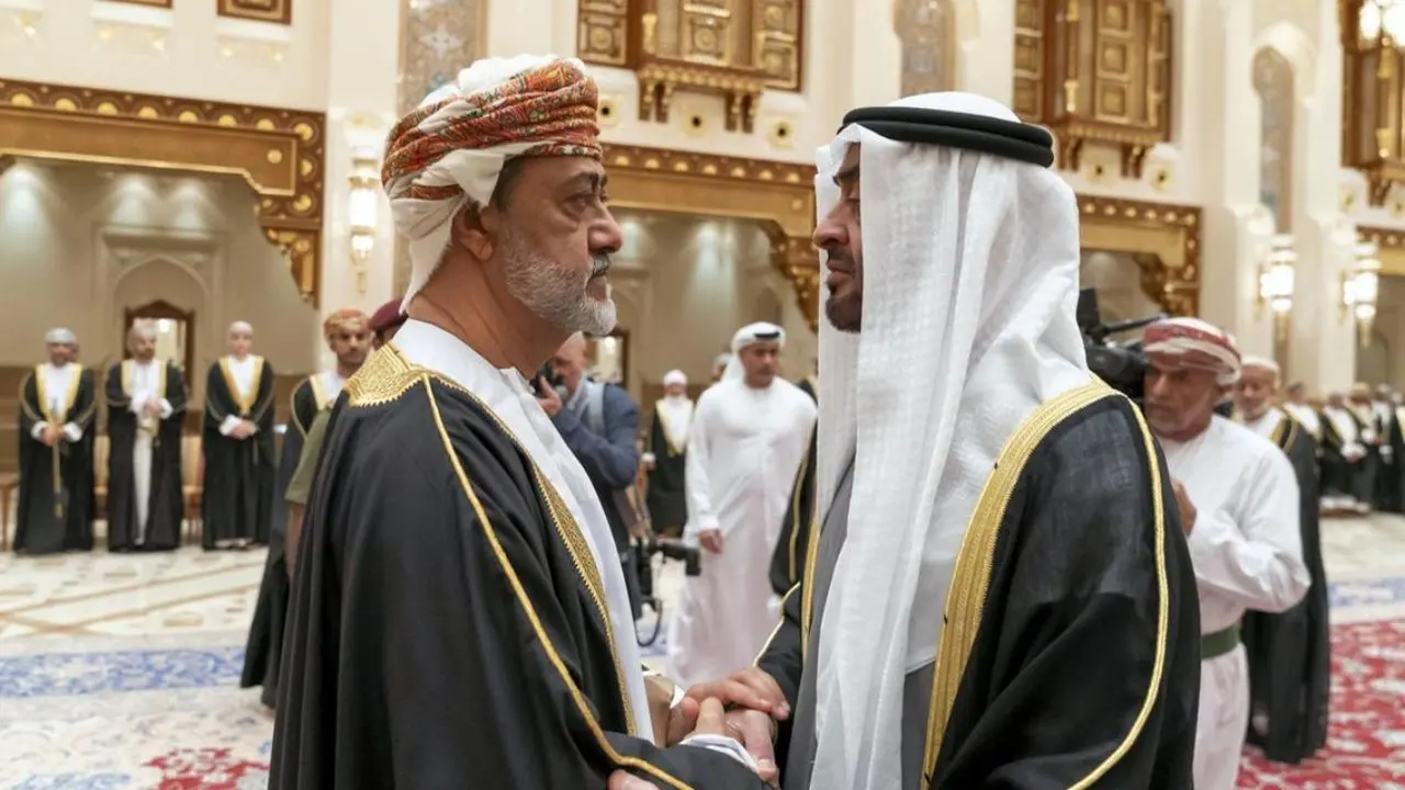 بی‌اعتنایی پادشاه جدید عمان به ولیعهد ابوظبی + ویدئو