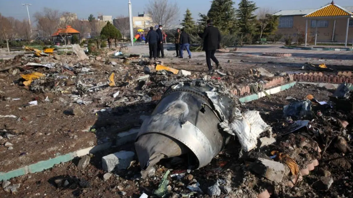 گاردین: حادثه سقوط هواپیمای اوکراینی در ایران، مقصران زیادی دارد