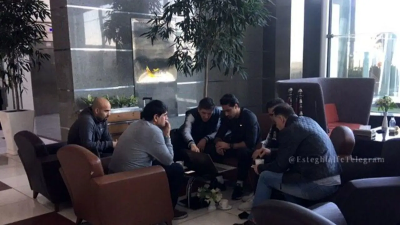 جلسه باشگاه استقلال در فرودگاه امام خمینی