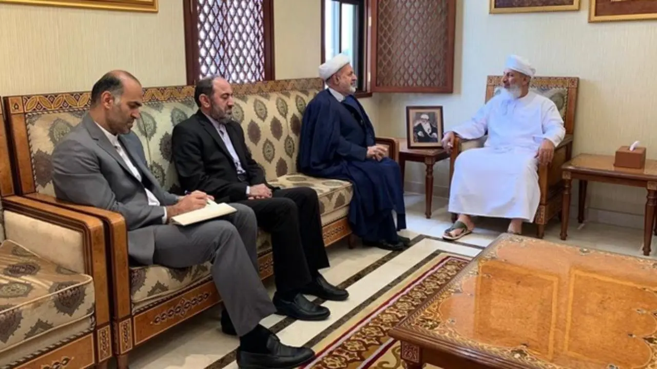 سفیر ایران با وزیر اوقاف و امور دینی عمان دیدار کرد
