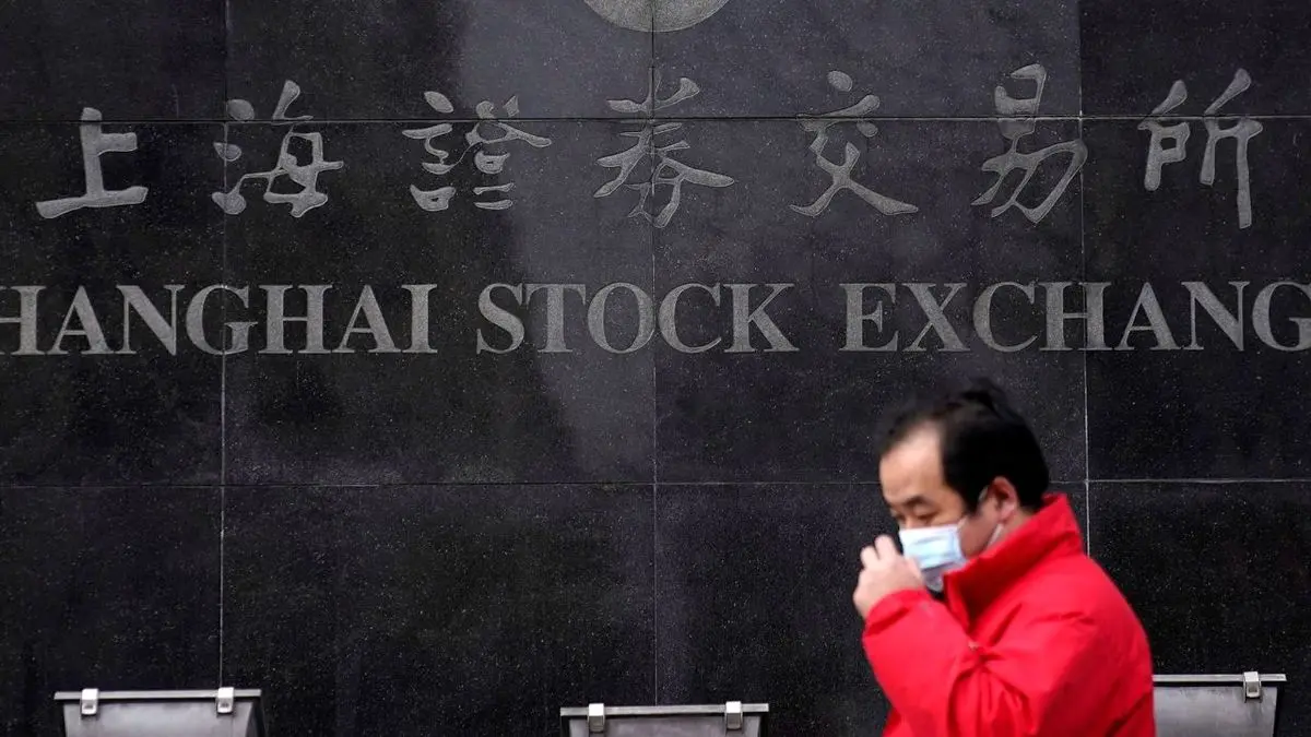 بورس چین در وضعیت قرمز؛ سقوط 8 درصدی بازار سهام چین در پی شیوع کرونا