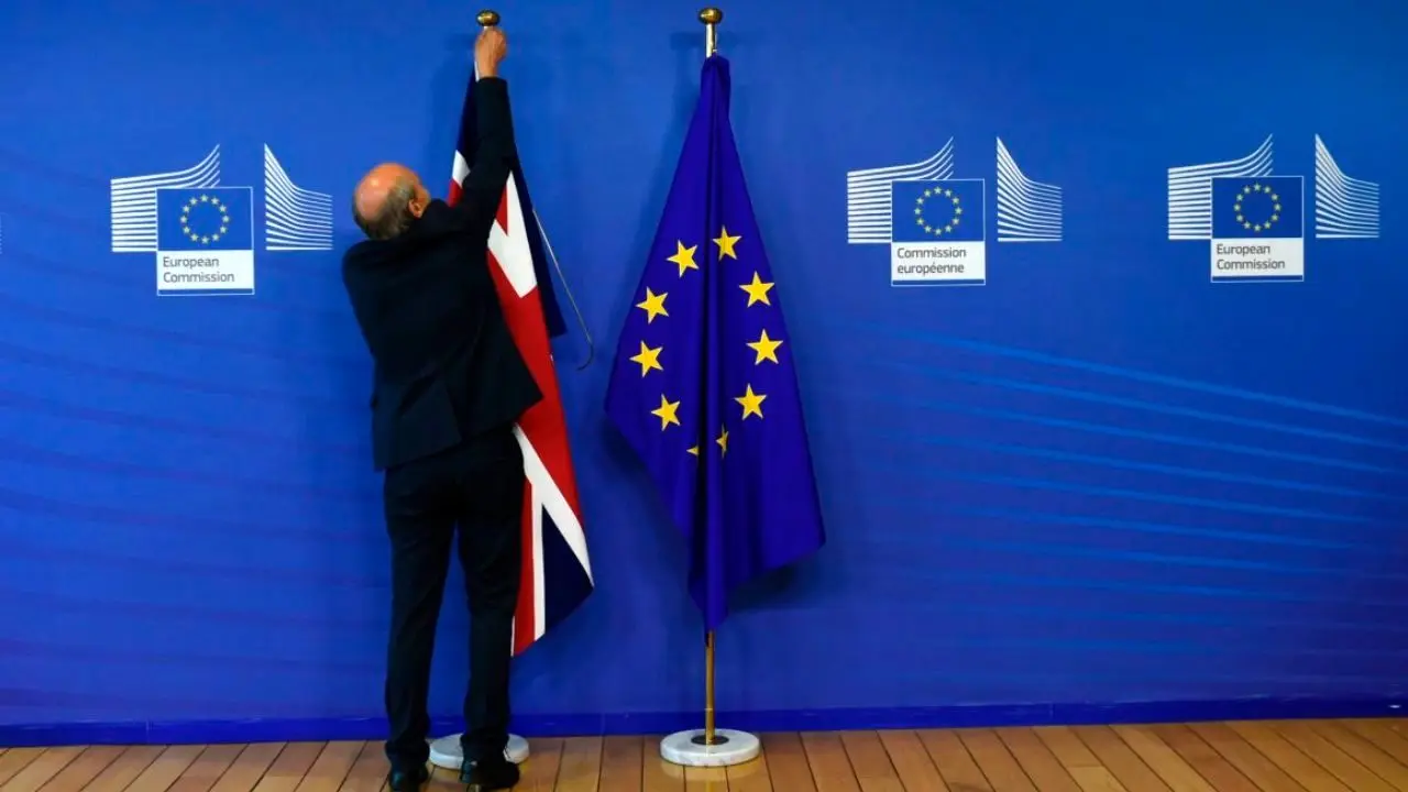 بریتانیا رسما از اتحادیه اروپا خارج شد + ویدئو