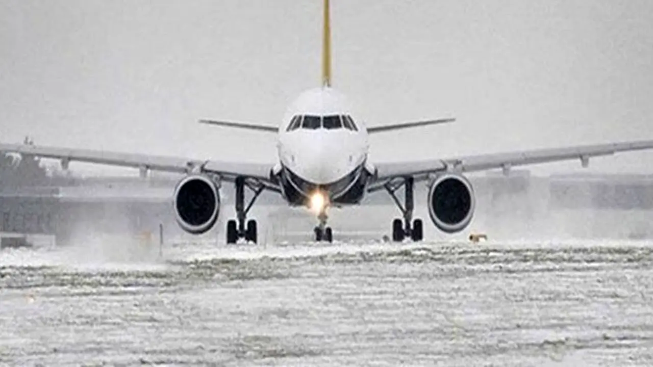علت خروج هواپیما از باند فرودگاه کرمانشاه مشخص شد؛ بارش برف و لغزندگی باند