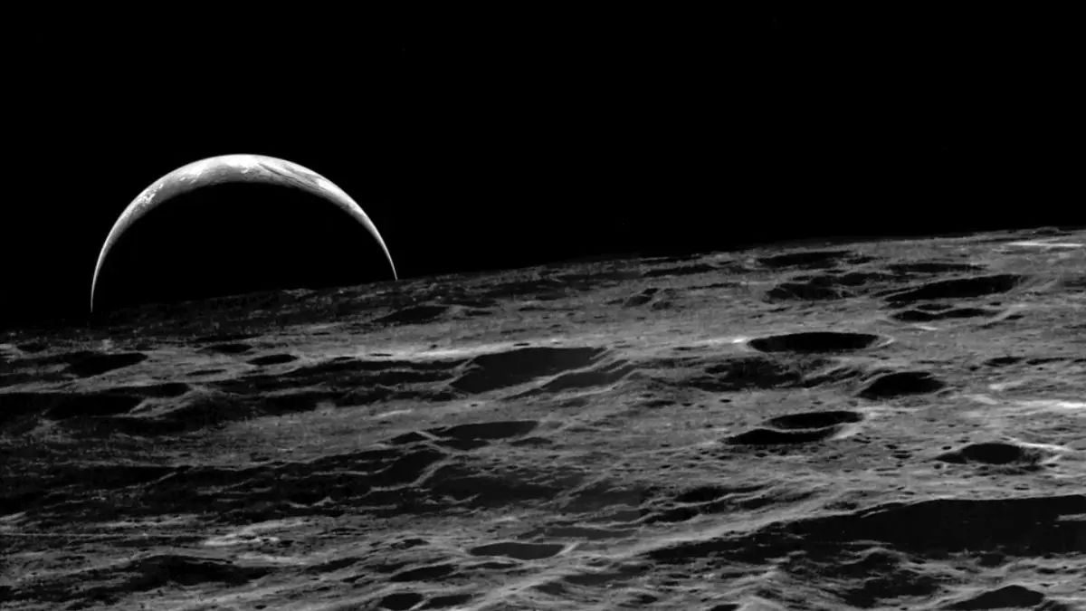 عکس روز ناسا، زمین از نگاه آپولو 14