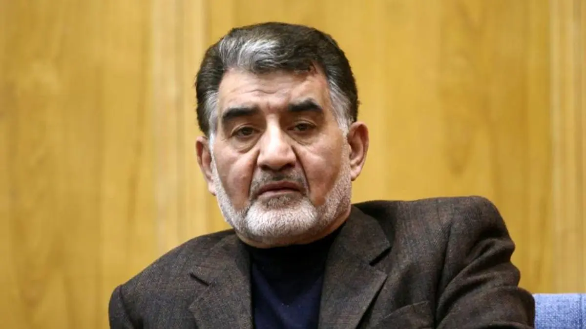 همه ظرفیتهای قوی شدن را داریم، ایراد از تصیمگیران غیرانقلابی و سیاستزده است