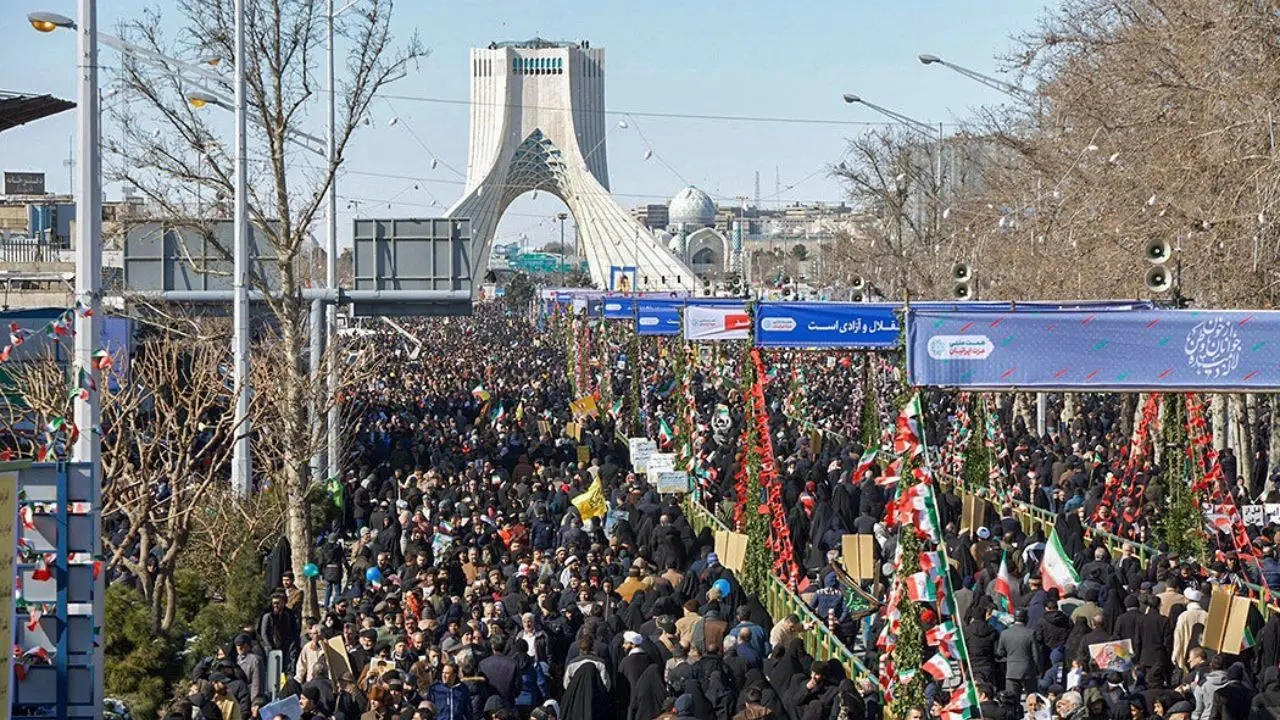 المنار: راهپیمایی‌های میلیونی شهرهای مختلف ایران را فراگرفت