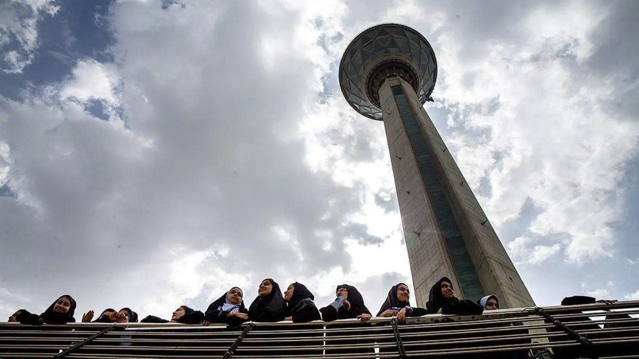 بازدید رایگان زنان پایتخت از برج میلاد همزمان با فرا رسیدن ولادت بانوی دو عالم