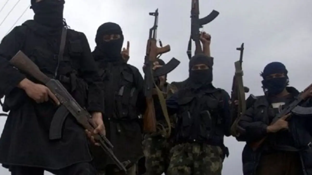 انهدام گروهک تروریستی در موصل/ خنثی شدن حمله داعش به یک منطقه نفتی