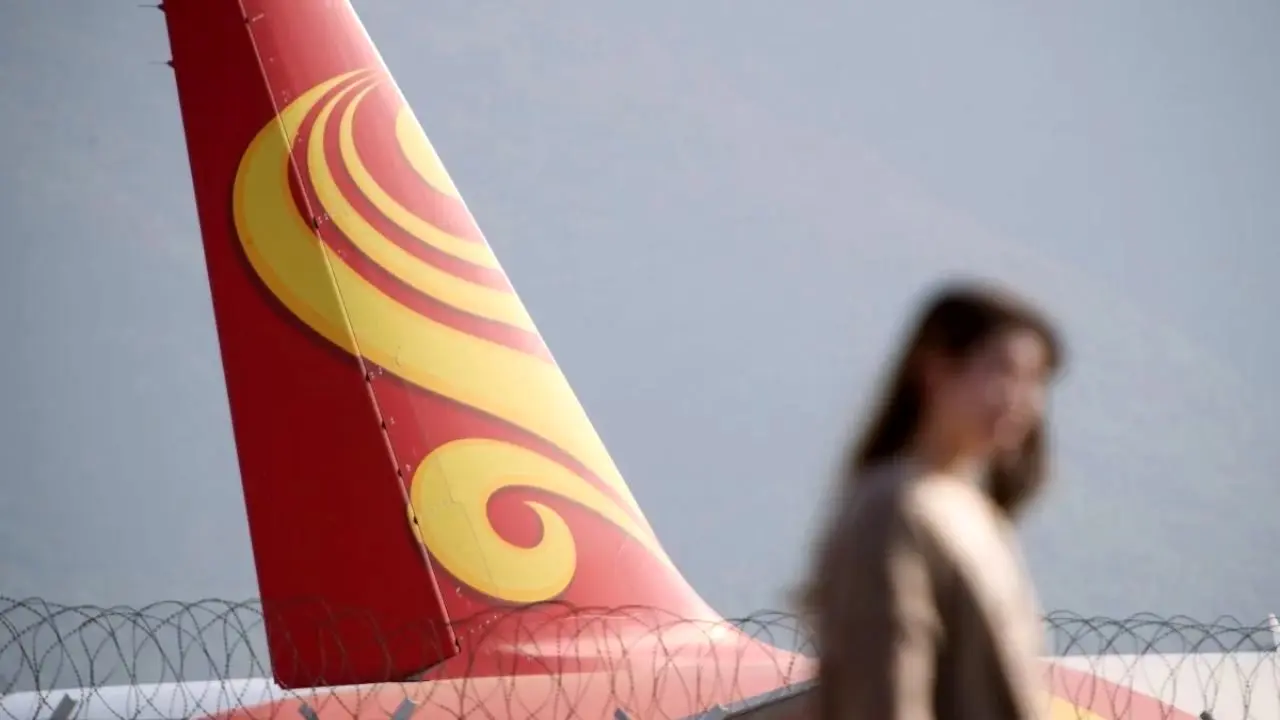«کرونا» خدمات درون پروازی هنگ کنگ را لغو می‌کند