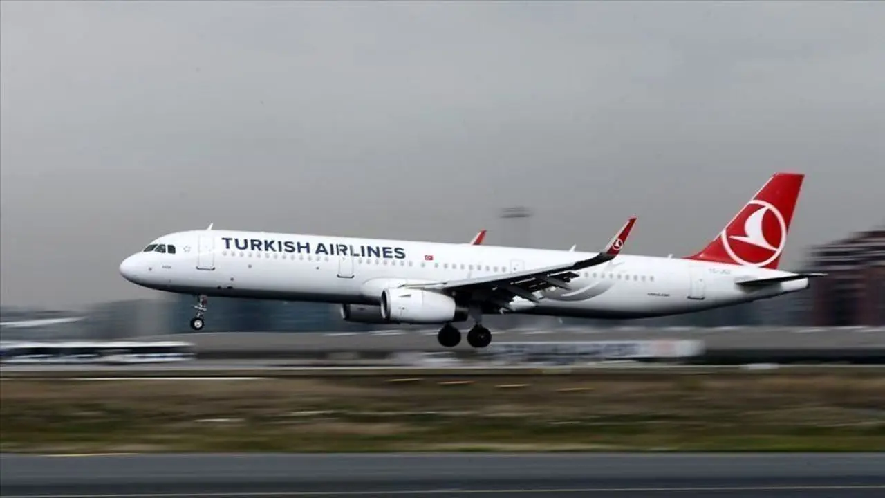 فرود اضطراری پرواز تهران- استانبول به دلیل مسافر مشکوک به کرونا / مسافر مشکوک، ایرانی نیست