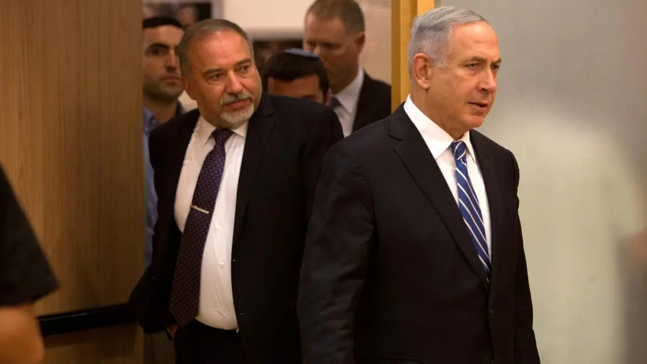 حزب نتانیاهو خواستار تحقیق از «لیبرمن» درباره پرونده فساد شد