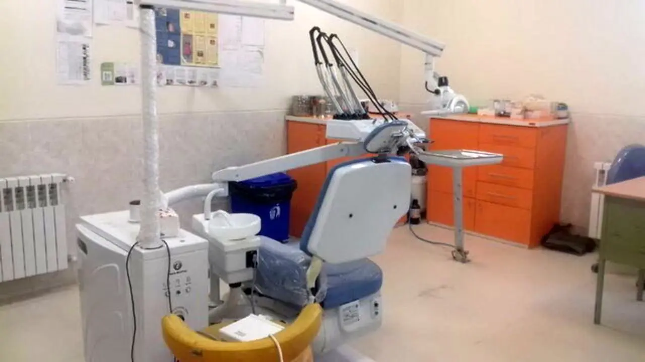 تدوین دستورالعمل کشوری مبارزه با اپیدمی کرونا در دندانپزشکی
