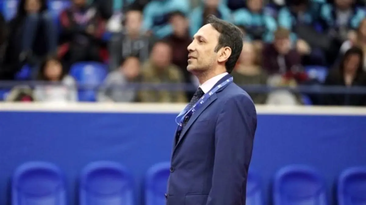 بهترین راه این است که تا دوشنبه صبر کنیم/ اگر فدراسیون بخواهد با اولین پرواز برمی گردیم