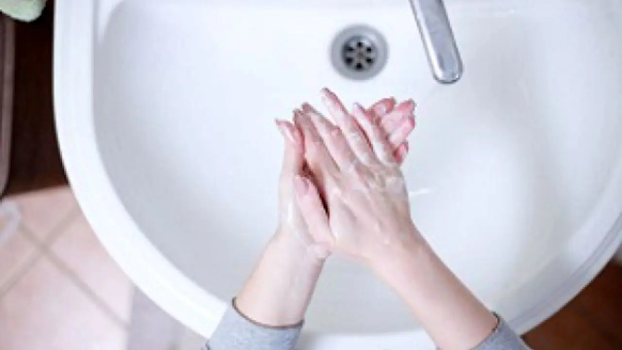 روش صحیح شستن دست‌ها برای پیشگیری از کرونا چیست؟