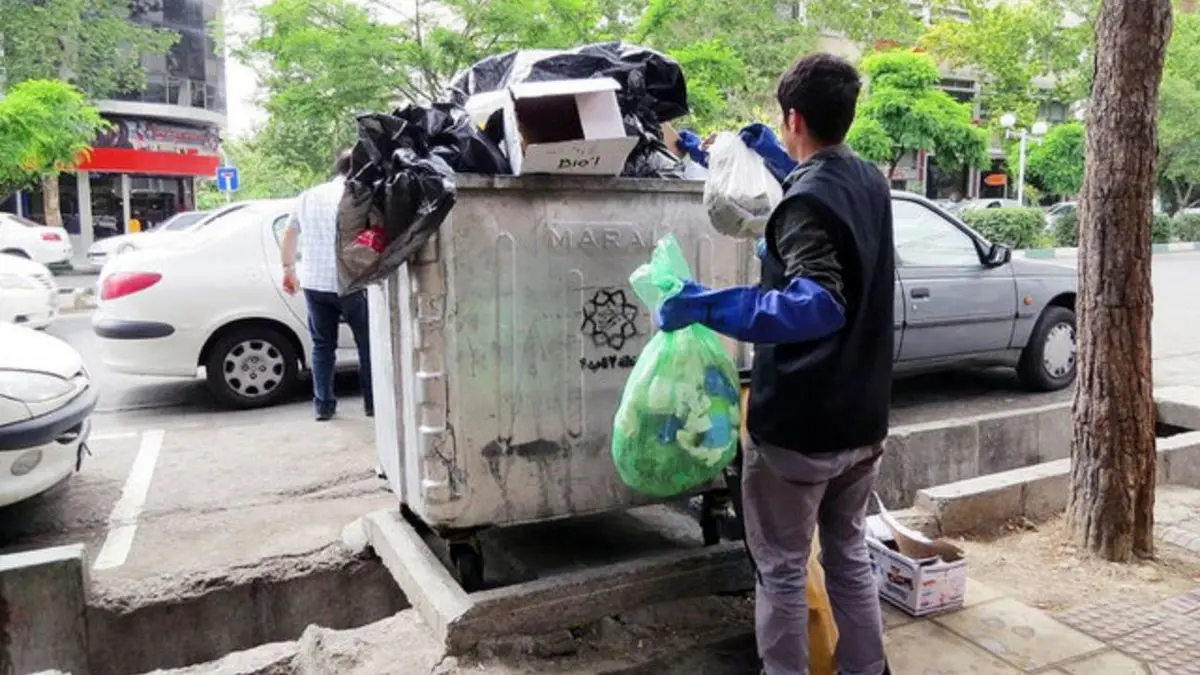 پایش سلامت کودکان در گودهای زباله تهران/ توزیع غذای گرم برای تقویت توان جسمی کودکان