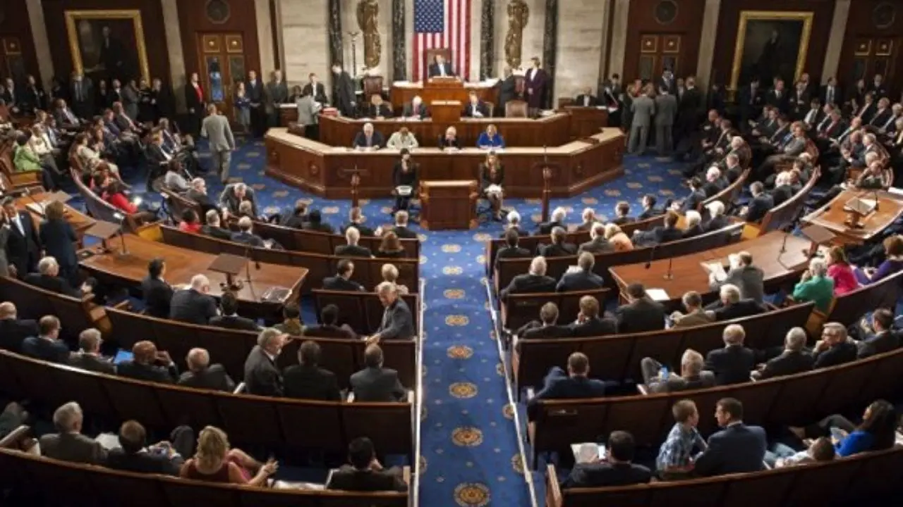 مجلس نمایندگان آمریکا کارکنان خود را دورکار می‌کند