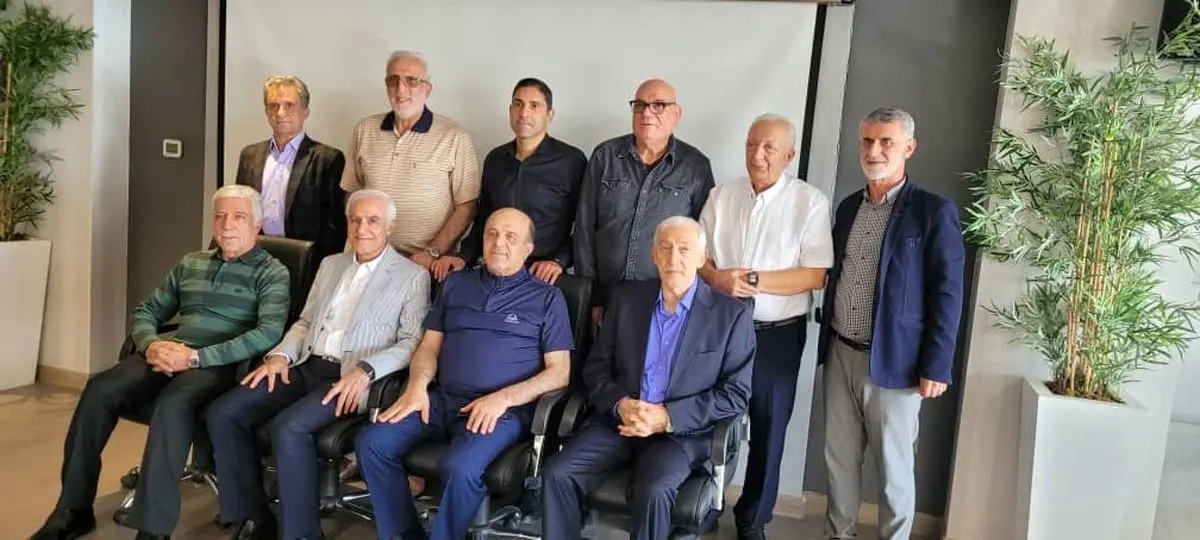 تصویری متفاوت از دورهمی دادکان، فرکی و هاشمیان و یکی از مدیران مالک استقلال!