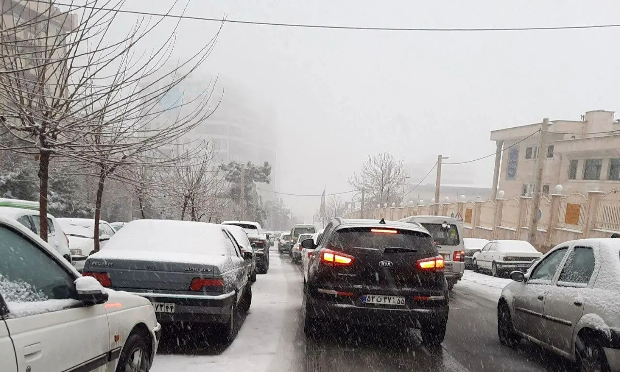 آخرین وضعیت ترافیک بزرگراه‌های تهران در روز برفی پایتخت