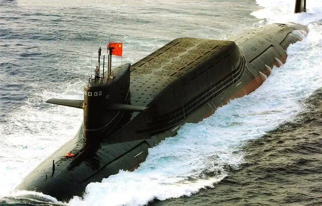 زیردریایی های چین به موشک های قاره پیما تجهیز شده اند