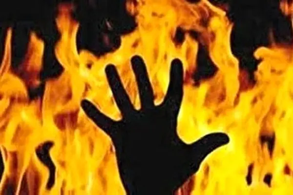 انکارهای مردی که به آتش زدن مرگبار دوستش متهم است