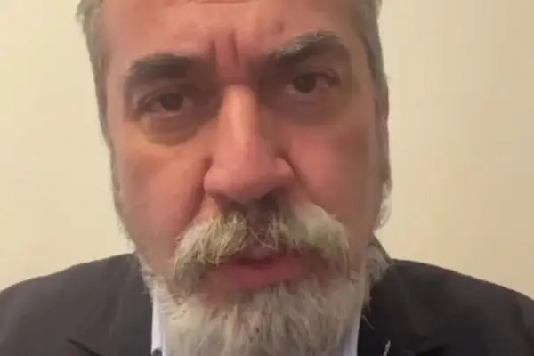 ببینید| سیامک انصاری عذرخواهی کرد