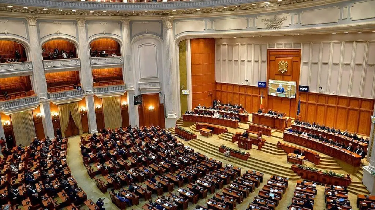پارلمان رومانی به نخست‌وزیر رای اعتماد داد
