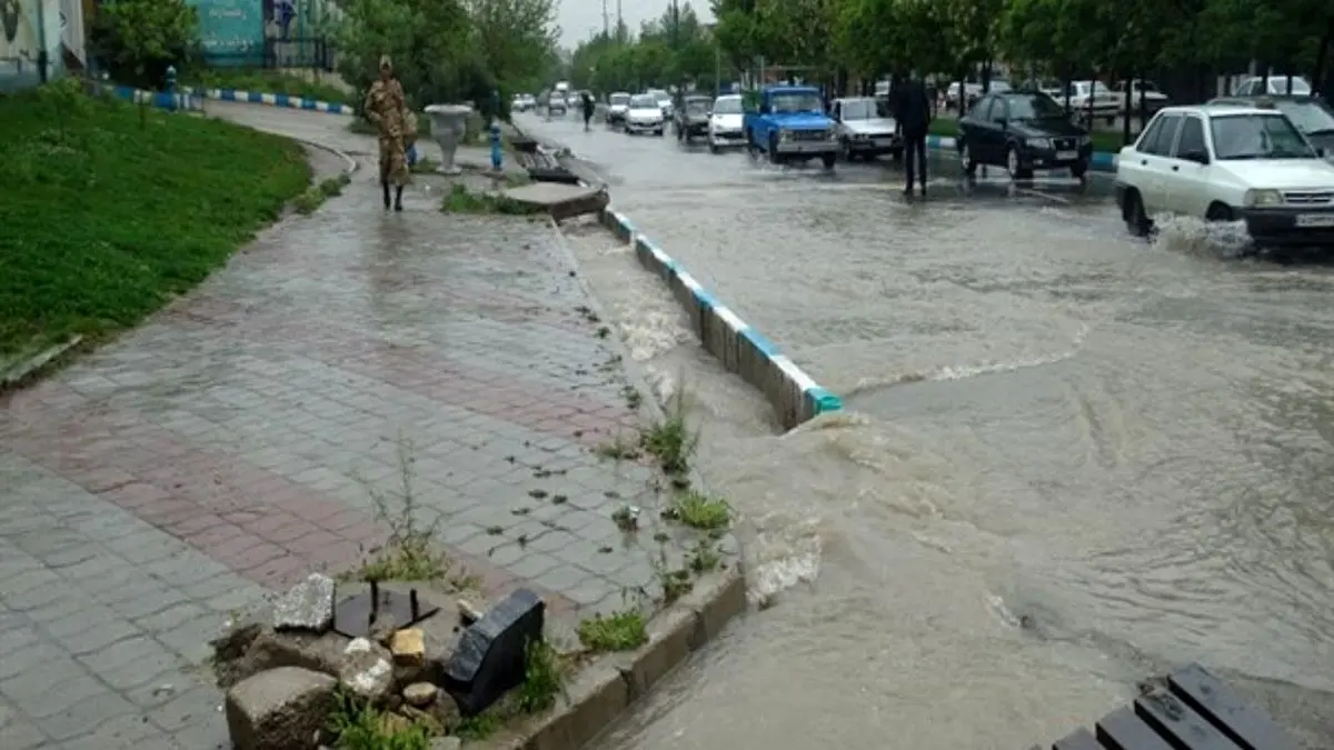 بارش شدید باران در 11 استان/ آسمان تهران فردا نیمه ابری است