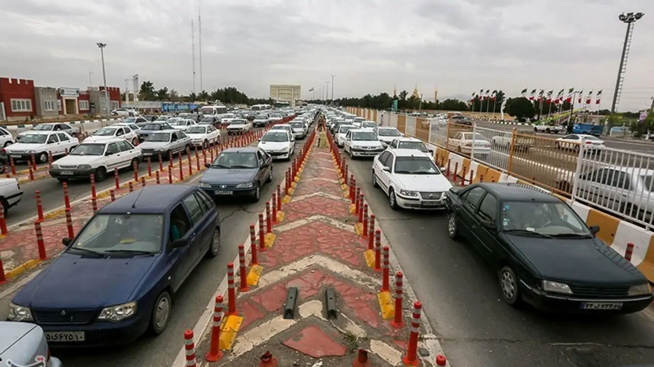 خروج خودروها از استان تهران به استثنای خودروهای حامل سوخت و امدادی و نظامی ممنوع شد