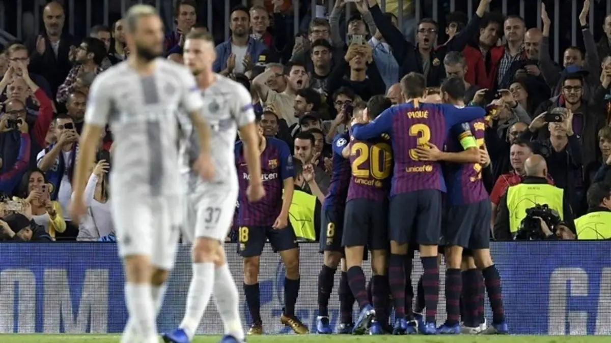 بارسلونا حقوق بازیکنان و کارمندانش را کم می‌کند