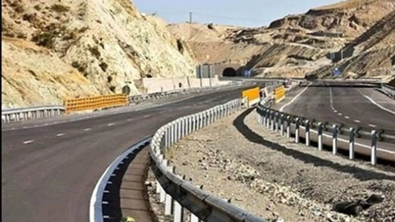 انسداد محور کندوان و منطقه یک آزادراه تهران ـ شمال/ کاهش 20 درصدی ترددها نسبت به دیروز