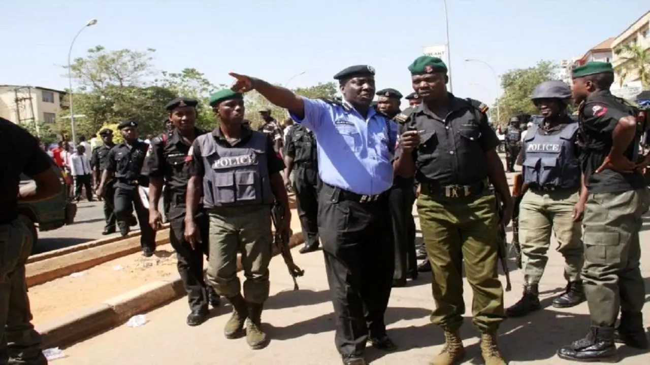 شدت عمل پلیس نیجریه در حفظ قرنطینه کشته داد