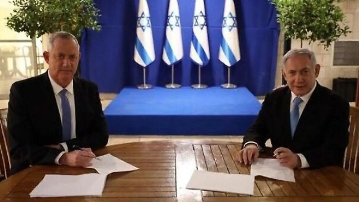نتانیاهو و گانتز توافقنامه تشکیل «کابینه ائتلافی» را امضا کردند