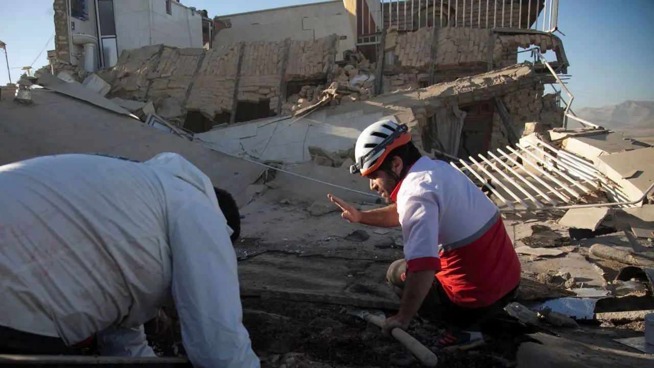 اعزام 2 گروه ارزیاب هلال‌احمر به منطقه زلزله‌زده فیروزآباد لرستان